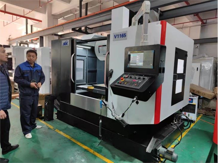 Heavy Duty Vertical Milling Machine vmc800